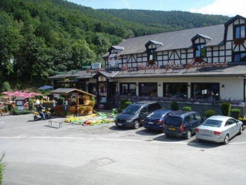 Hotel Val De La Cascade Stavelot Zewnętrze zdjęcie
