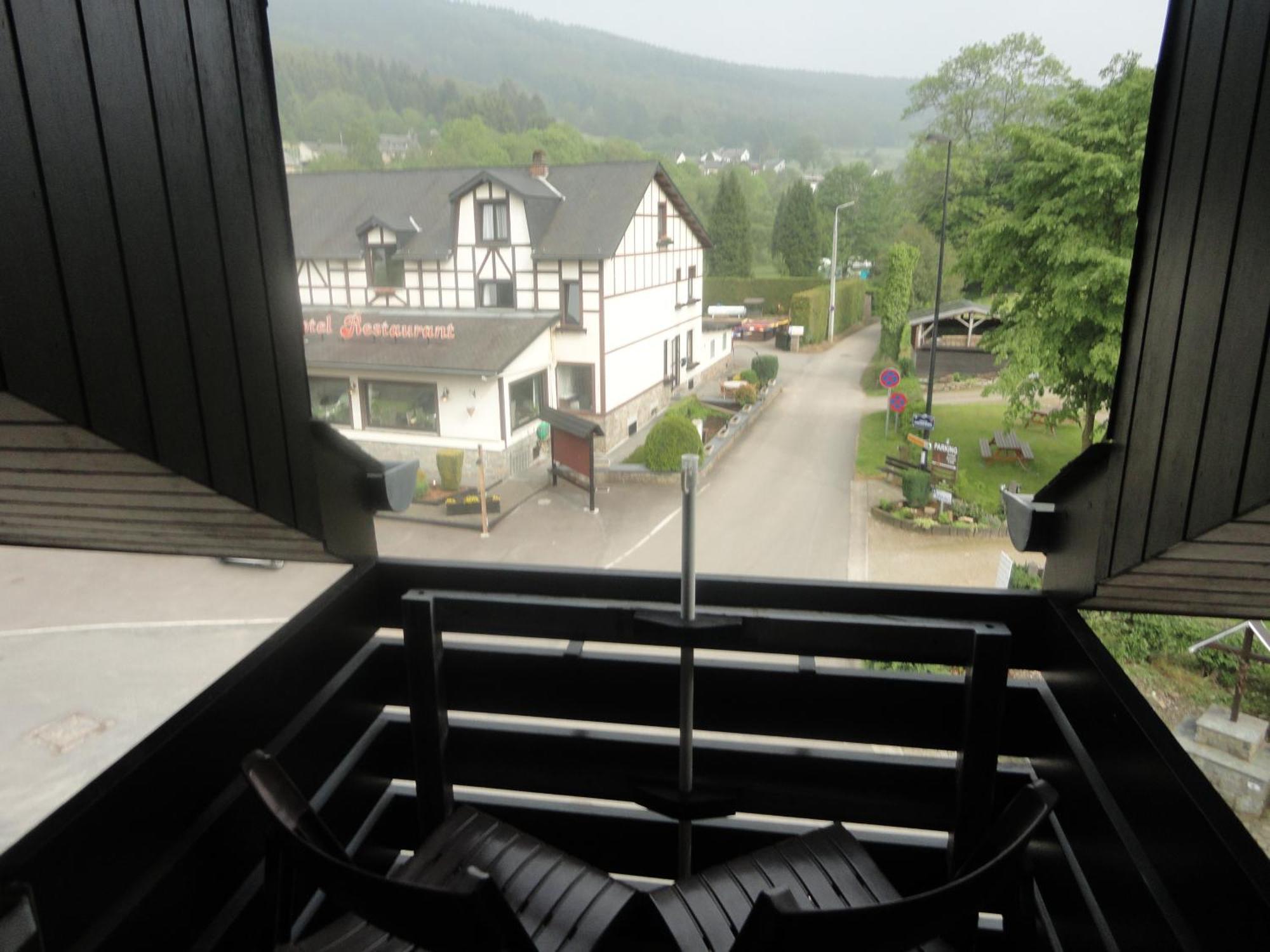Hotel Val De La Cascade Stavelot Zewnętrze zdjęcie