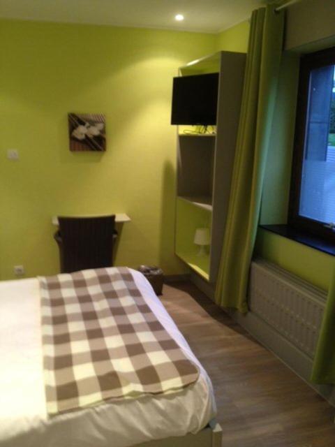 Hotel Val De La Cascade Stavelot Zewnętrze zdjęcie